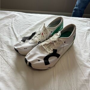 On Cloudboom Men’s Running Shoes